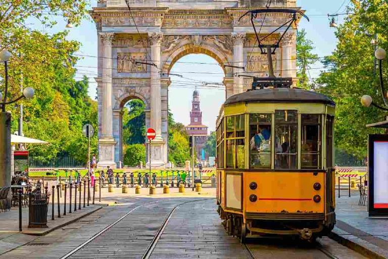 Ripartire dalle persone: il Comune di Milano mette la formazione al centro del cambiamento