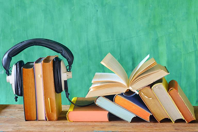 Insegnare la letteratura con la canzone d'autore. Intersezioni e strumenti per la didattica