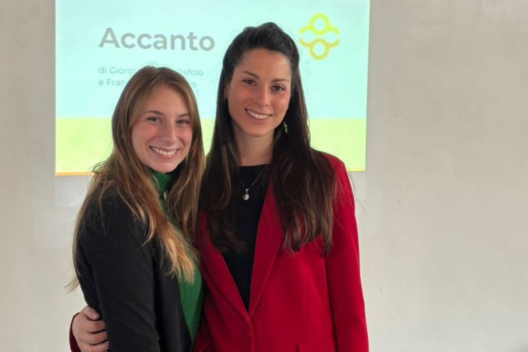 Accanto