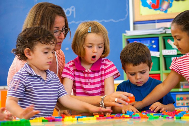 La rilevazione precoce delle difficolt&agrave; dei bambini/e da 0 ai 6 anni nell’esperienza del nido e della scuola dell’infanzia