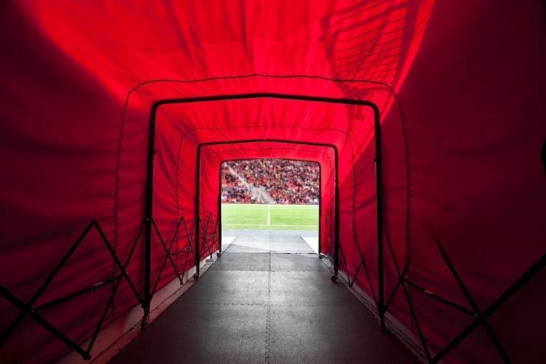 Apri le porte del calcio professionistico