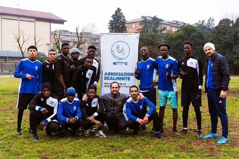I Real Refugees scendono in campo